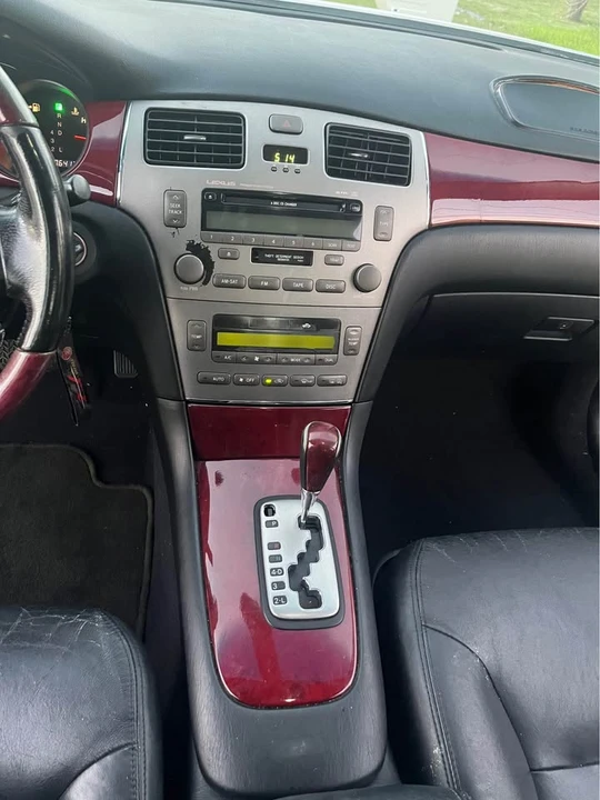 2006 Lexus ES 4th Gen - Image 7 of 9