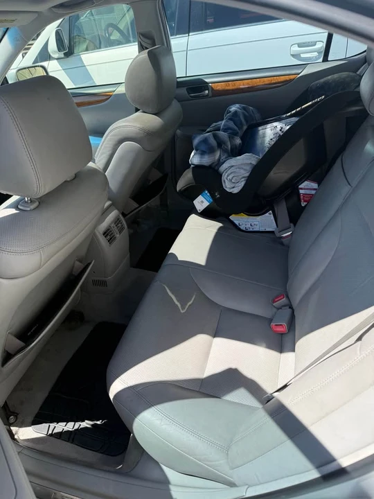 2006 Lexus ES 4th Gen - Image 12 of 13