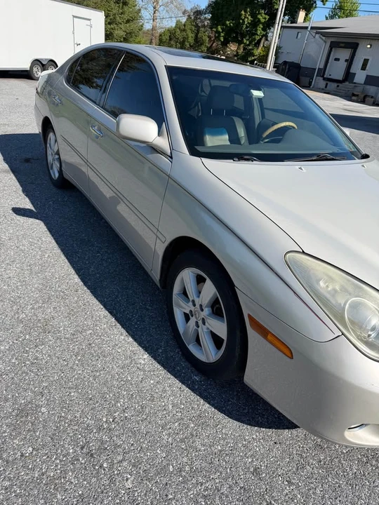 2006 Lexus ES 4th Gen - Image 2 of 16