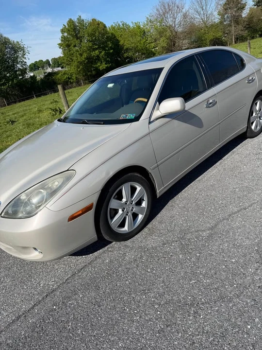 2006 Lexus ES 4th Gen - Image 3 of 16
