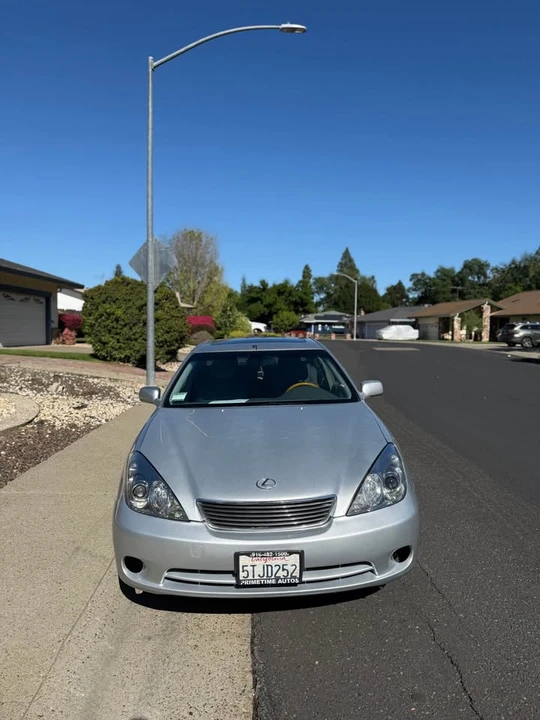 2006 Lexus ES 4th Gen - Image 8 of 13