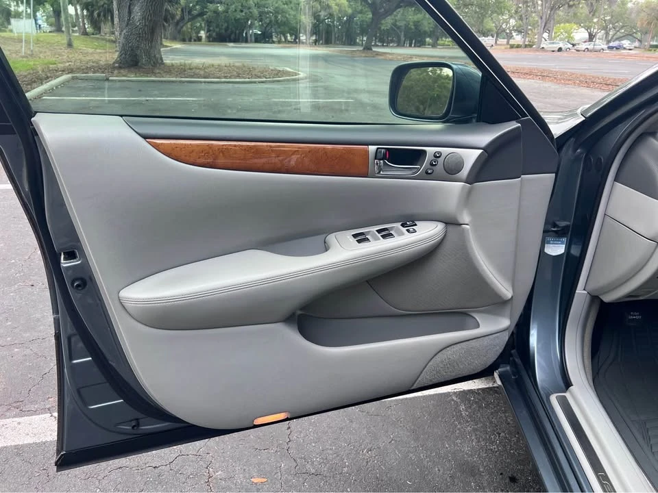 2006 Lexus ES 4th Gen - Image 6 of 14