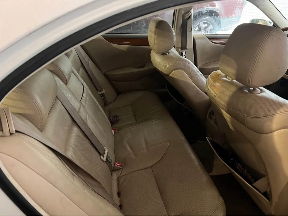 2006 Lexus ES 4th Gen - Image 9 of 12