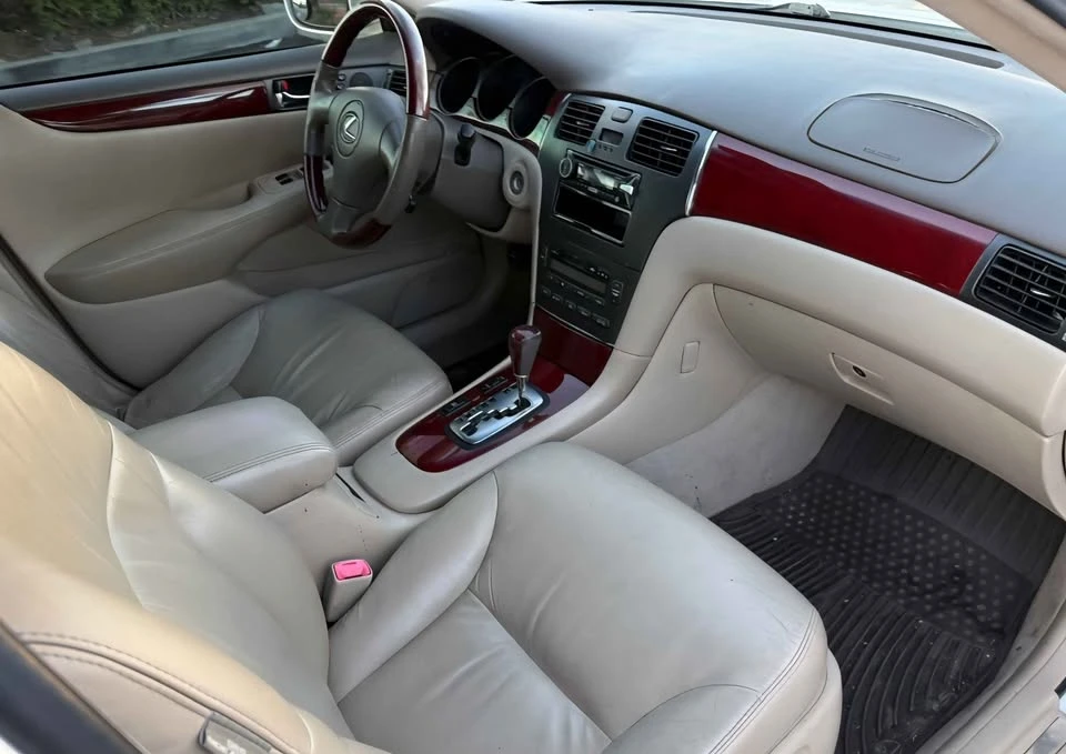 2006 Lexus ES 4th Gen - Image 6 of 15