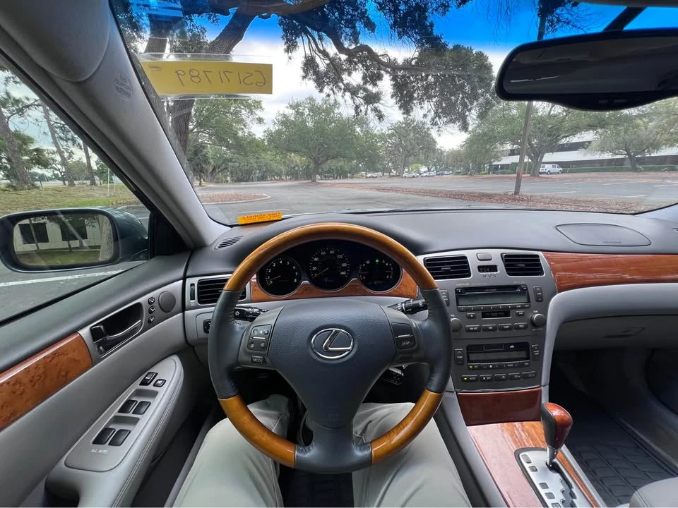 2006 Lexus ES 4th Gen - Image 10 of 14