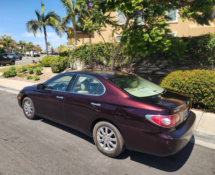 2006 Lexus ES 4th Gen - Image 2 of 15