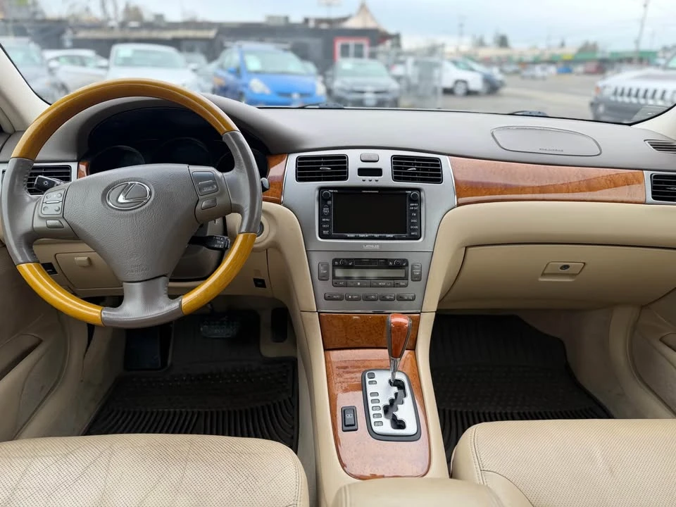 2006 Lexus ES 4th Gen - Image 10 of 16