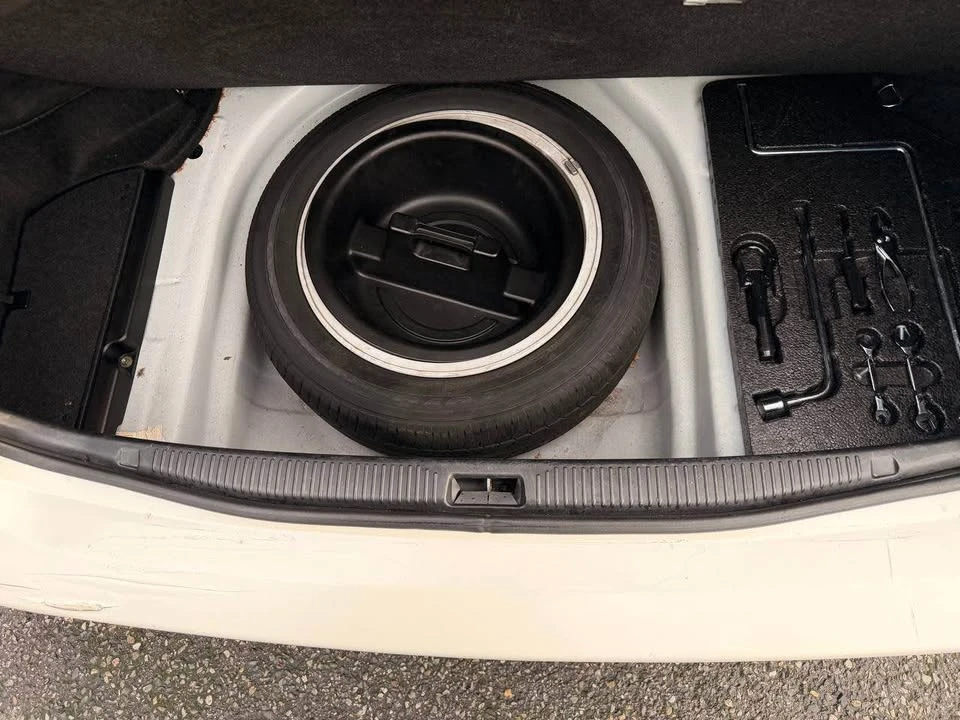 2006 Lexus ES 3rd Gen - Image 16 of 16