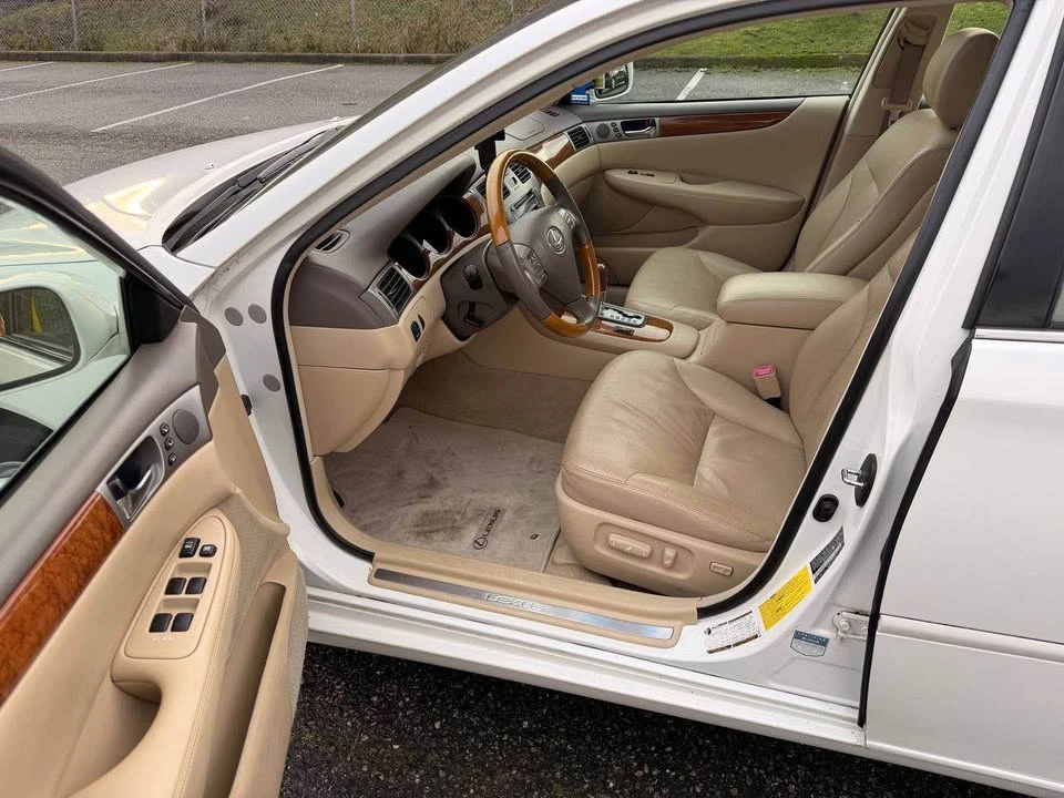 2006 Lexus ES 3rd Gen - Image 11 of 16