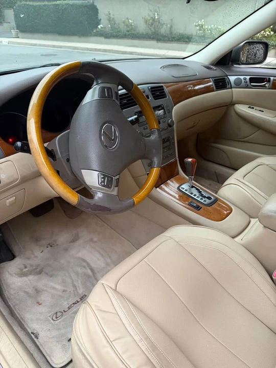 2006 Lexus ES 3rd Gen - Image 2 of 8