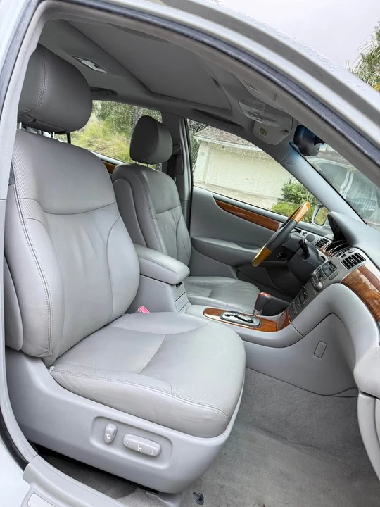 2006 Lexus ES 4th Gen - Image 10 of 14