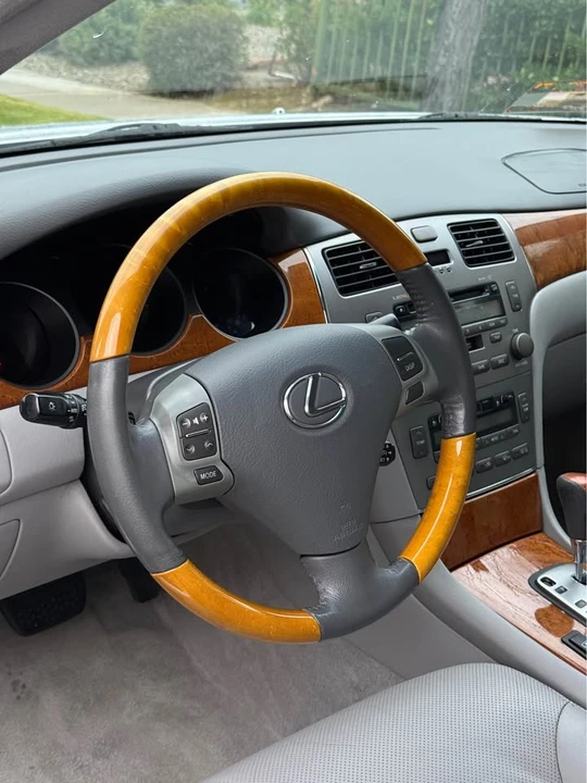 2006 Lexus ES 4th Gen - Image 9 of 14