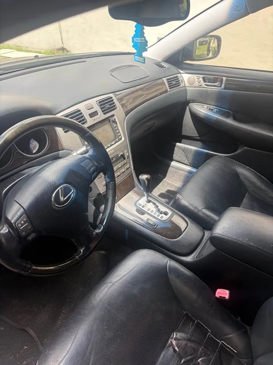 2006 Lexus ES 4th Gen - Image 9 of 16