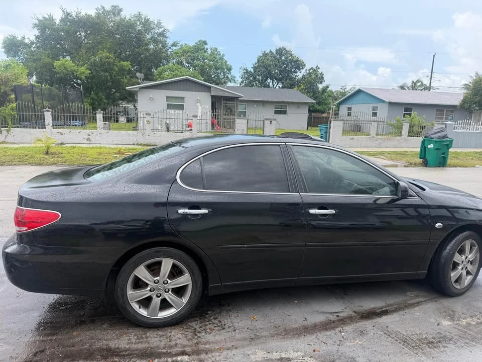 2006 Lexus ES 4th Gen - Image 3 of 16