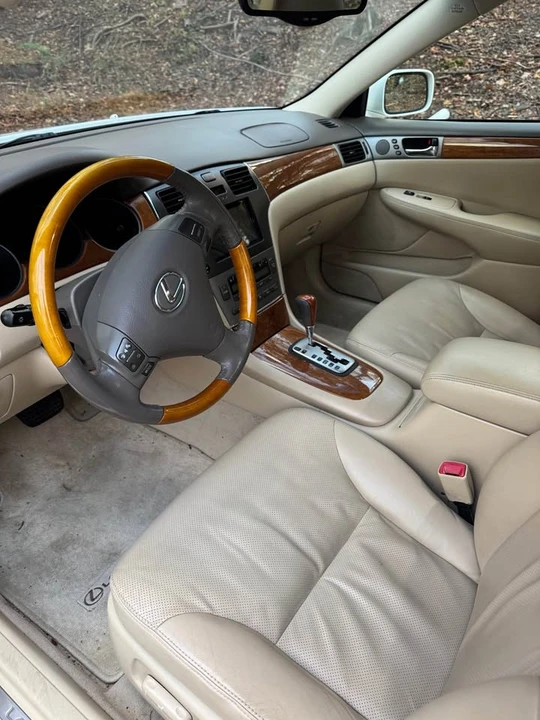 2006 Lexus ES 4th Gen - Image 10 of 11