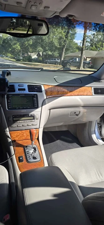 2006 Lexus ES 3rd Gen - Image 8 of 15