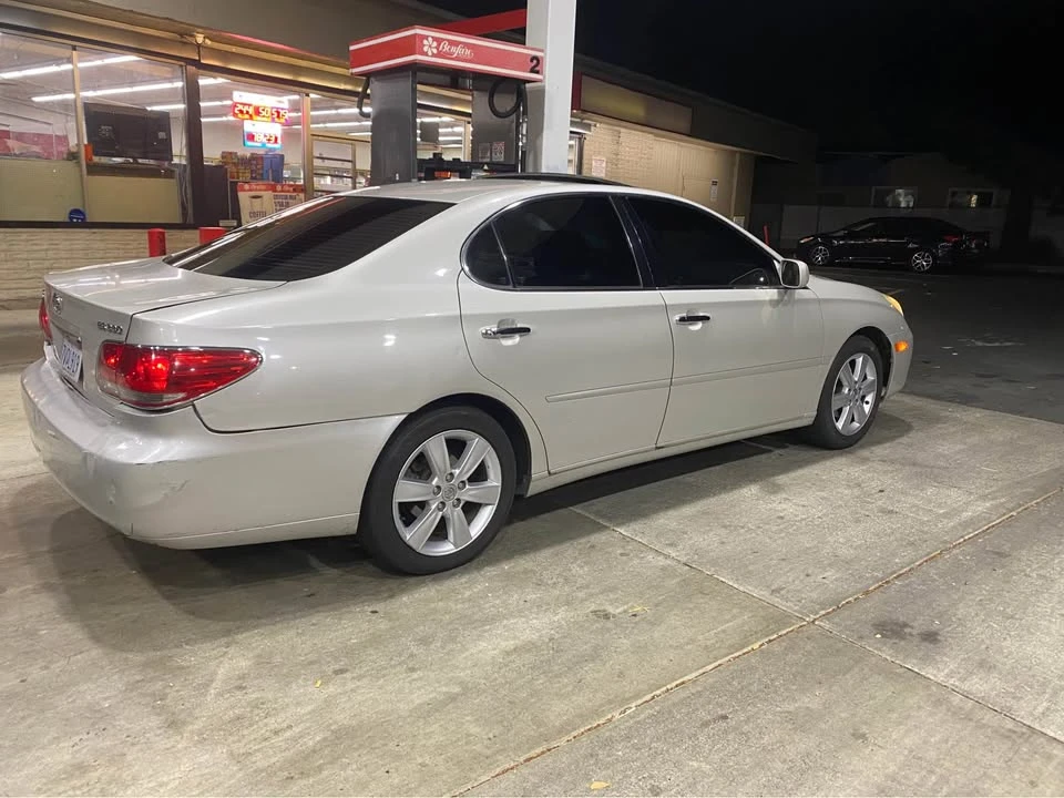 2006 Lexus ES 3rd Gen - Image 2 of 7