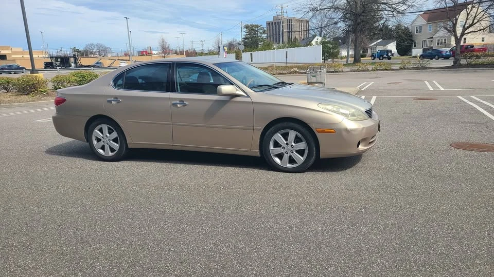 2006 Lexus ES 4th Gen - Image 10 of 15