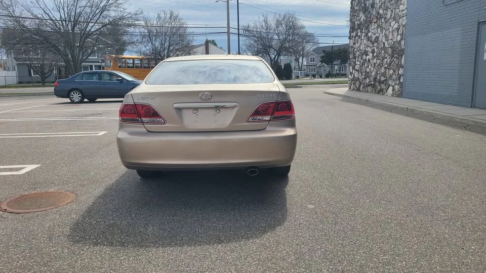 2006 Lexus ES 4th Gen - Image 5 of 15