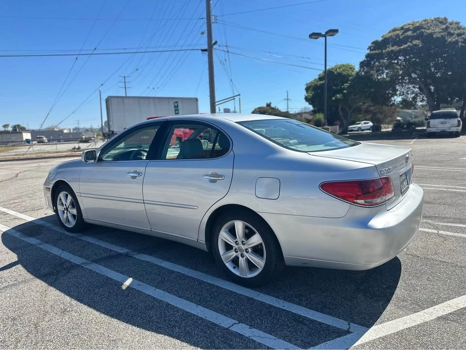 2006 Lexus ES 4th Gen - Image 2 of 9