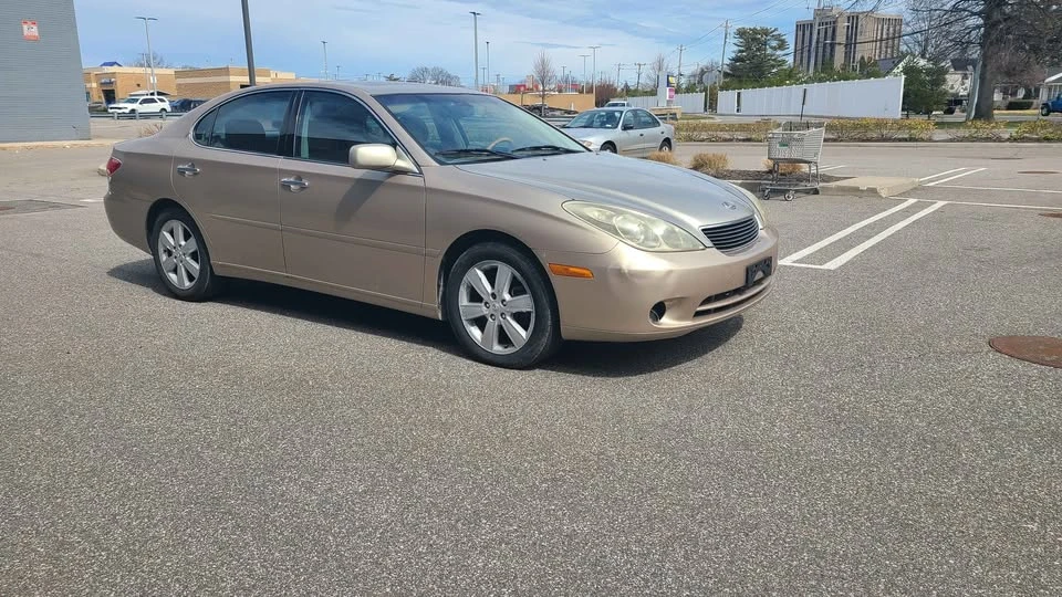 2006 Lexus ES 4th Gen - Image 9 of 15