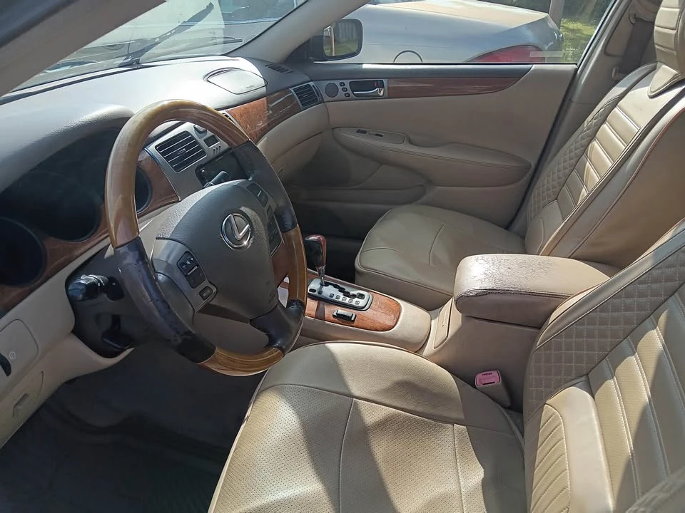 2006 Lexus ES 4th Gen - Image 4 of 6