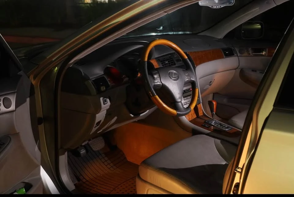 2006 Lexus ES 4th Gen - Image 9 of 10