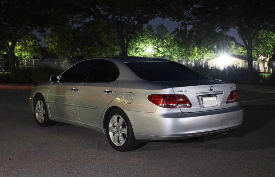 2006 Lexus ES 4th Gen - Image 3 of 10