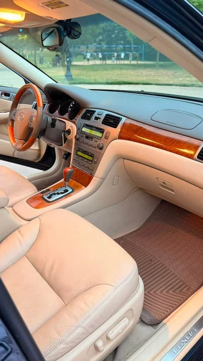 2006 Lexus ES 4th Gen - Image 16 of 19