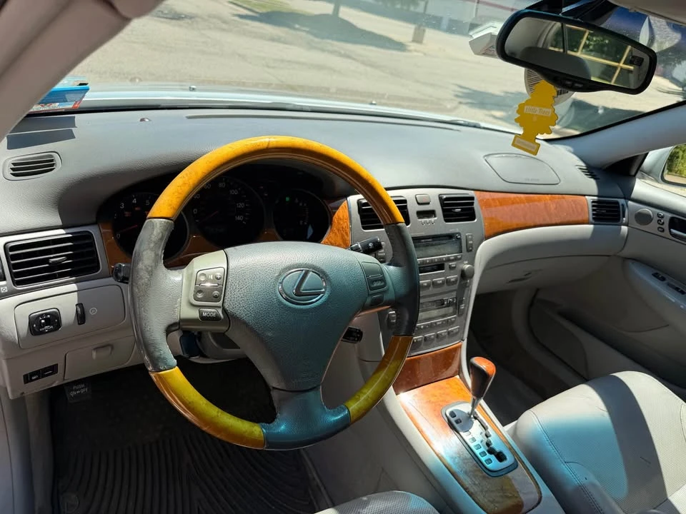 2006 Lexus ES 4th Gen - Image 7 of 12