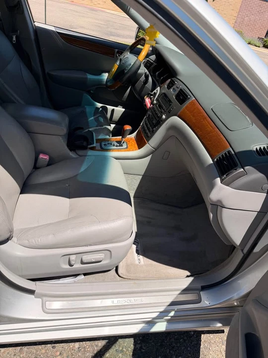 2006 Lexus ES 4th Gen - Image 5 of 12