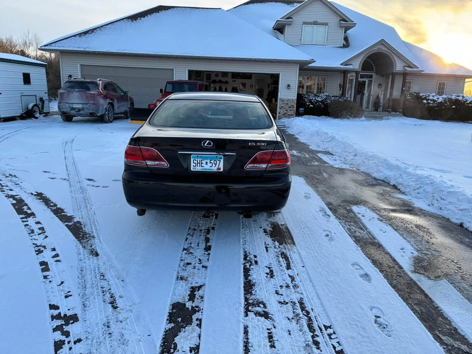 2006 Lexus ES 4th Gen - Image 3 of 8