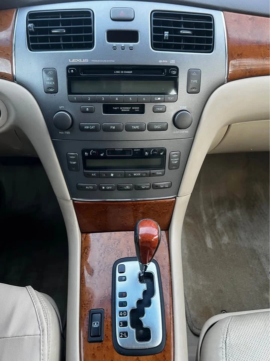 2006 Lexus ES 4th Gen - Image 16 of 20