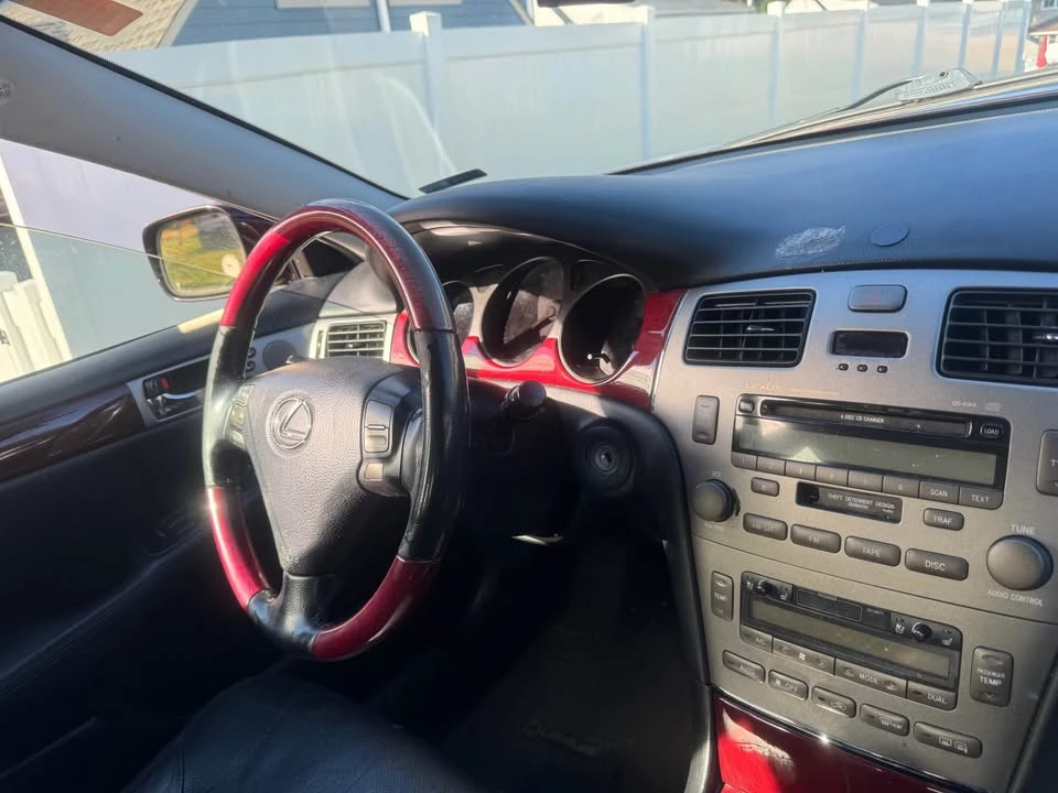 2006 Lexus ES 4th Gen - Image 9 of 14