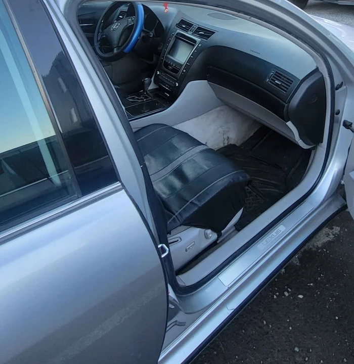 2006 Lexus GS 3rd Gen - Image 4 of 8