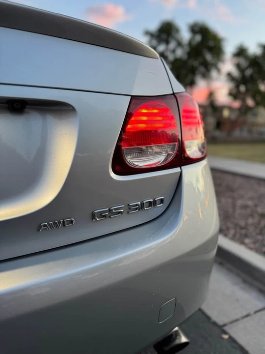 2006 Lexus GS 3rd Gen - Image 18 of 19