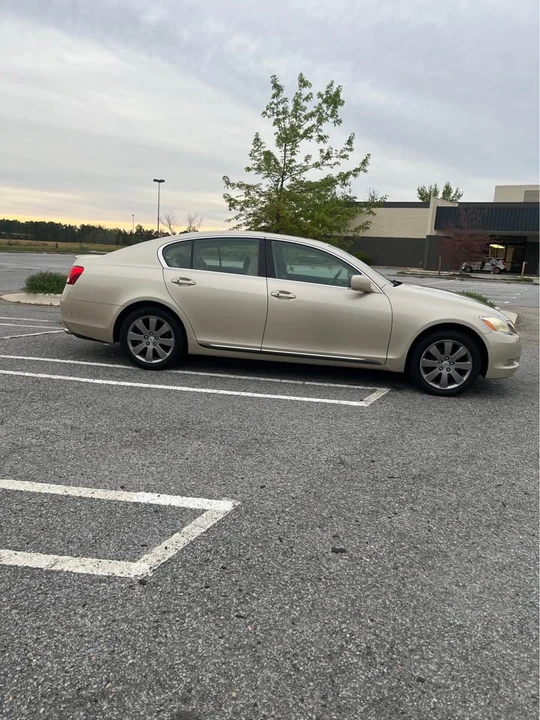 2006 Lexus GS 3rd Gen - Image 2 of 10