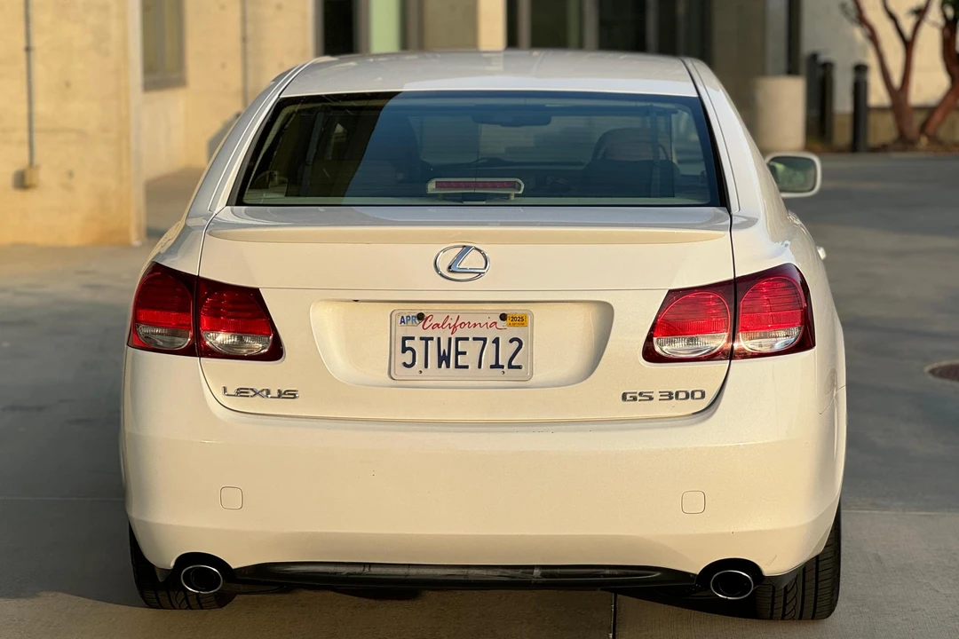 2006 Lexus GS 3rd Gen - Image 5 of 31