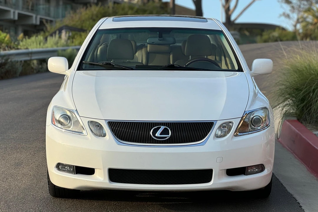 2006 Lexus GS 3rd Gen - Image 2 of 31