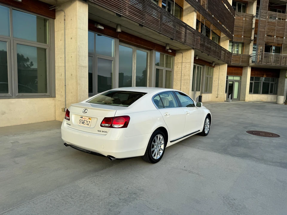 2006 Lexus GS 3rd Gen - Image 24 of 31