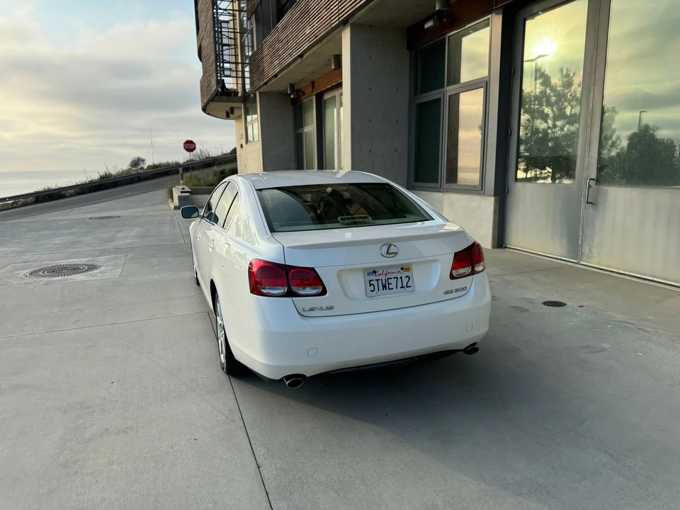 2006 Lexus GS 3rd Gen - Image 19 of 31