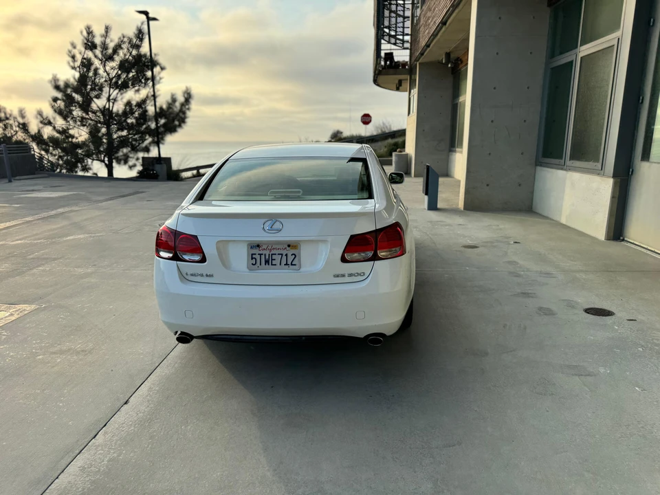 2006 Lexus GS 3rd Gen - Image 21 of 31