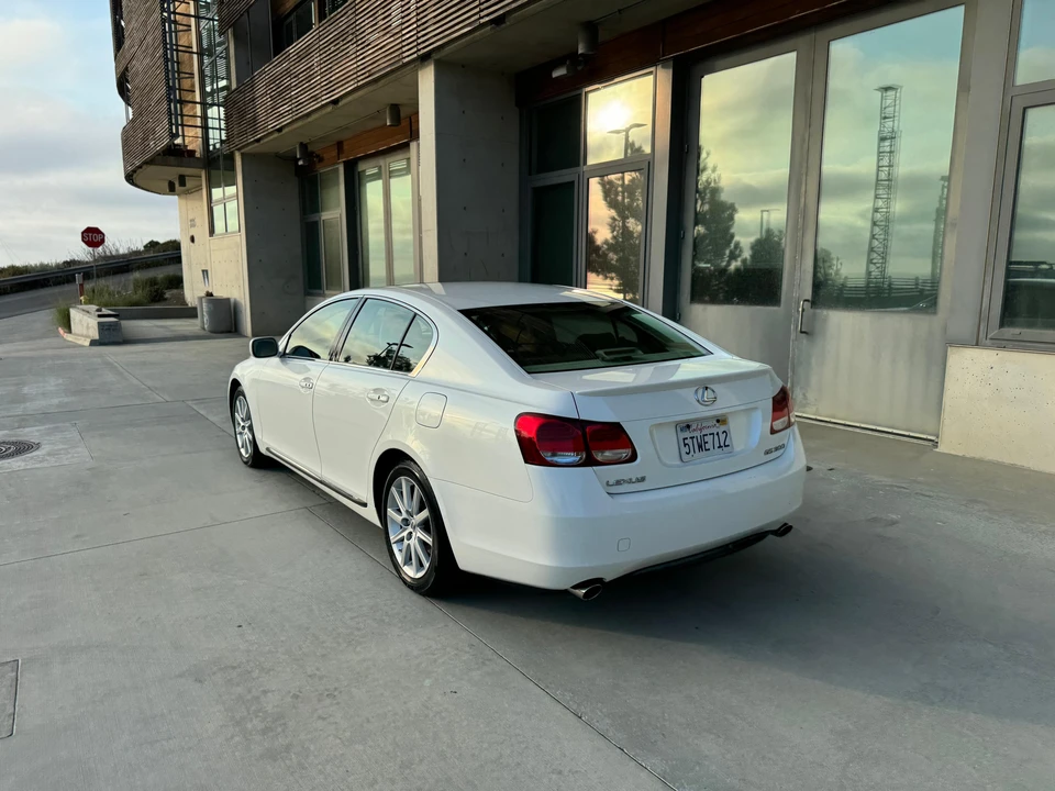 2006 Lexus GS 3rd Gen - Image 17 of 31