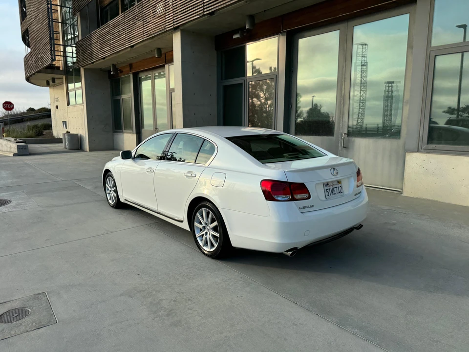 2006 Lexus GS 3rd Gen - Image 16 of 31