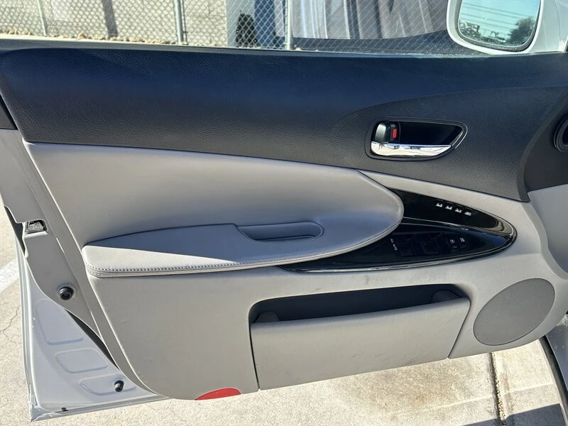 2006 Lexus GS 3rd Gen - Image 19 of 21
