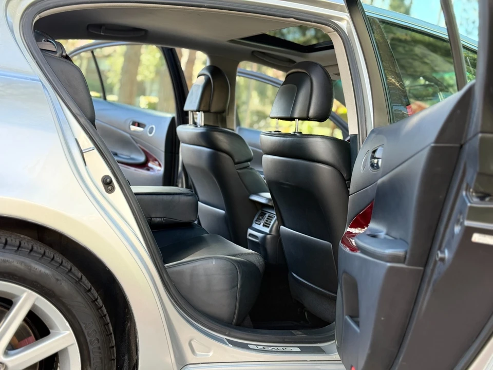 2006 Lexus GS 3rd Gen - Image 16 of 20