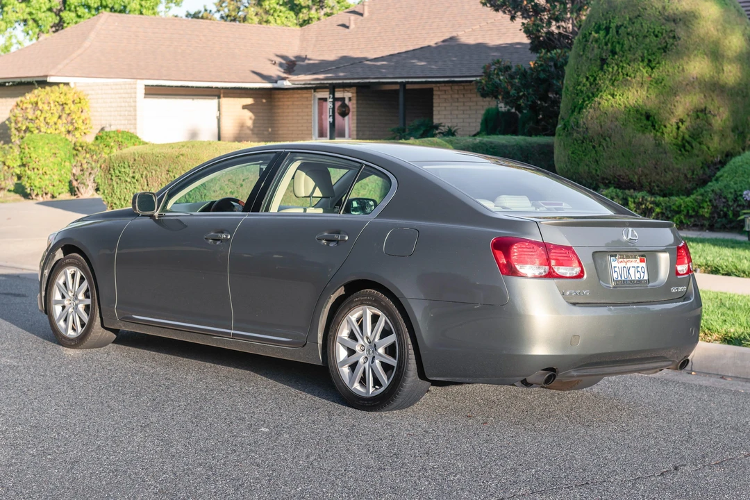 2006 Lexus GS 3rd Gen - Image 4 of 31