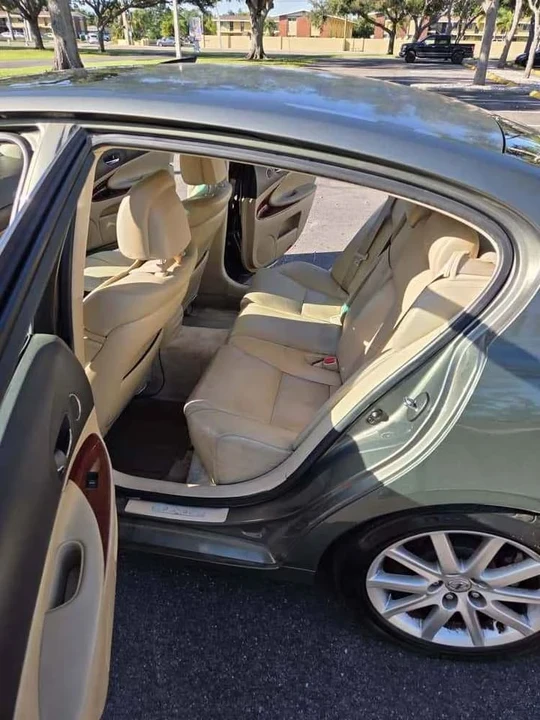 2006 Lexus GS 3rd Gen - Image 10 of 16
