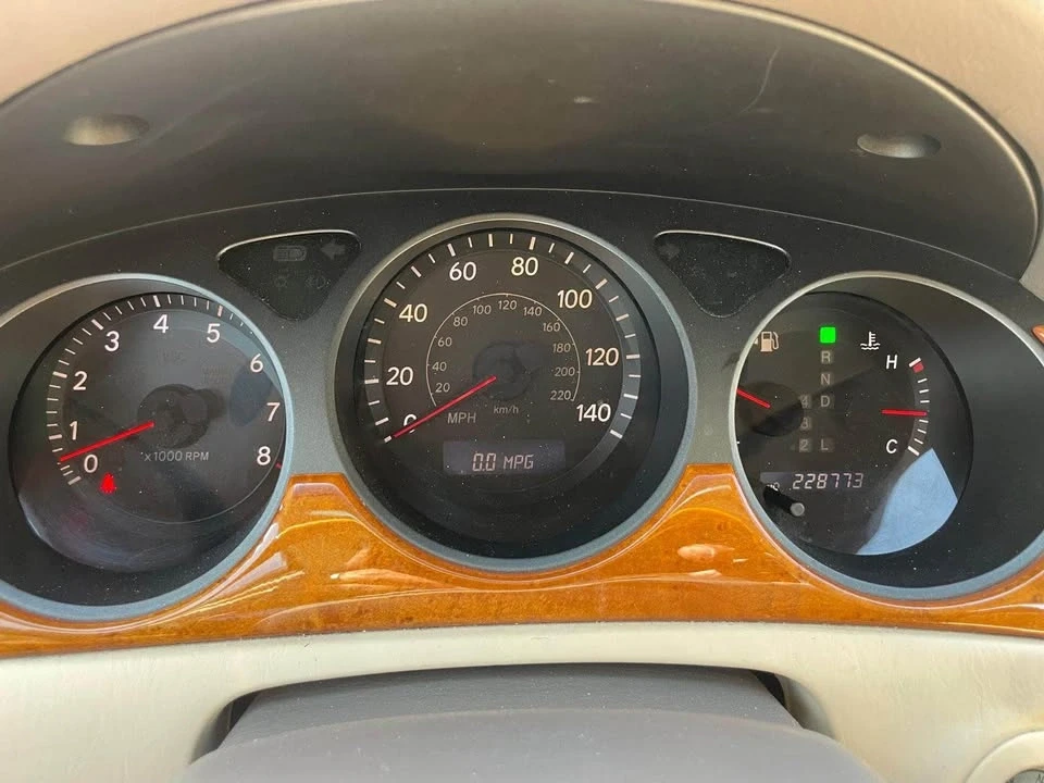 2006 Lexus GS 3rd Gen - Image 9 of 13