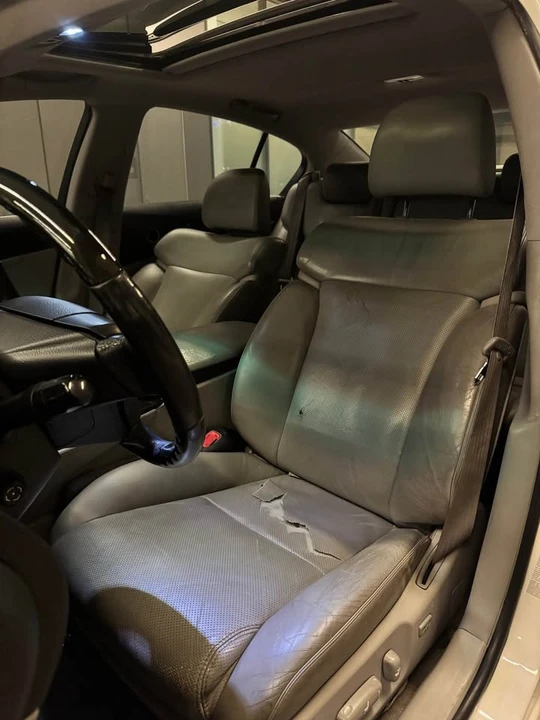 2006 Lexus GS 3rd Gen - Image 10 of 16